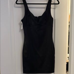 COPY - Elegant Black Sleeveless Dress